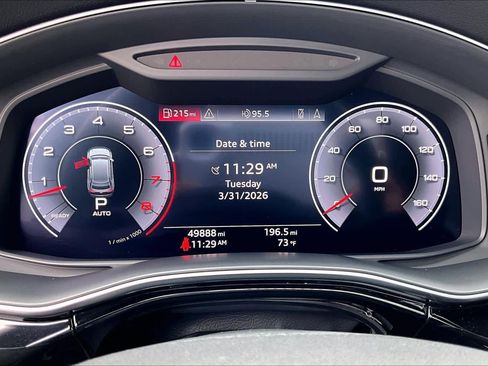 Used 2019 Audi Q8 Premium Plus w/ Premium Plus image 24