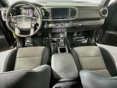 Used 2020 Toyota Tacoma TRD Sport RWD image 16