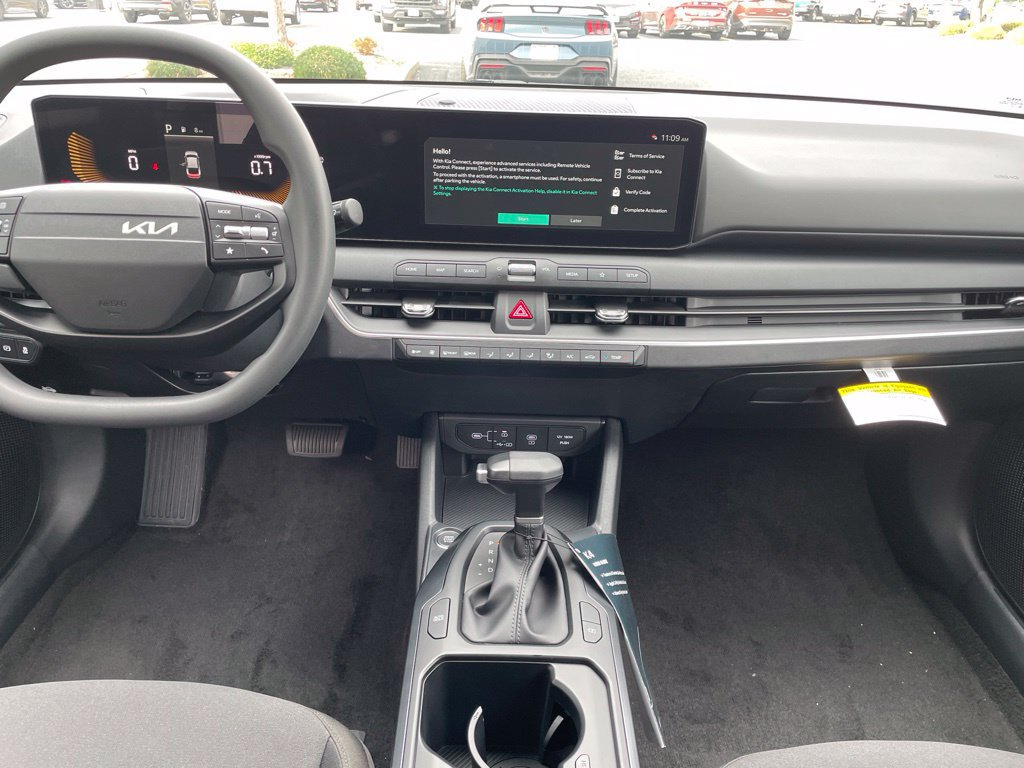 New 2026 Kia K4 FWD image 11