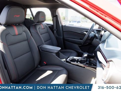 New 2026 Chevrolet Trax RS w/ Sunroof Package FWD image 20