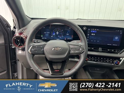Used 2025 Chevrolet Equinox RS w/ Safety and Technology Package FWD image 27