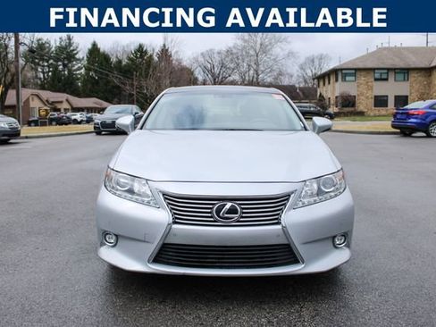 Used 2014 Lexus ES 350 w/ Ultra Luxury Package image 3