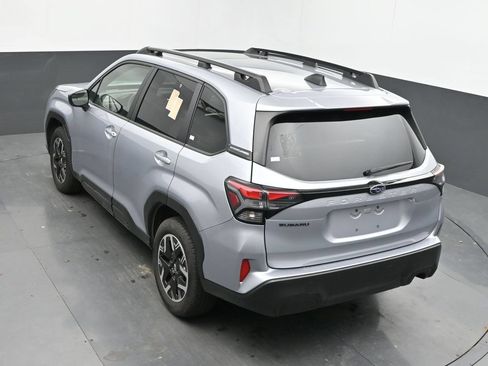 Used 2025 Subaru Forester Premium AWD/4WD image 21