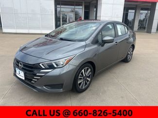 Used 2023 Nissan Versa SV video 2