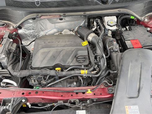 Used 2024 Chevrolet Trax RS FWD image 31