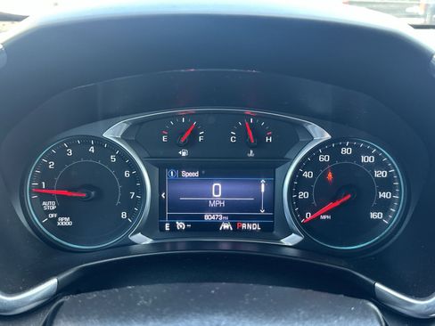 Used 2020 Chevrolet Equinox LT w/ Driver Convenience Package image 23