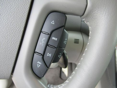 Used 2017 Buick Enclave Leather image 22