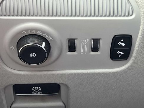 Used 2022 Jeep Grand Wagoneer Series I AWD/4WD image 38