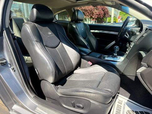 Used 2013 INFINITI G37 Journey w/ Premium Pkg RWD image 32
