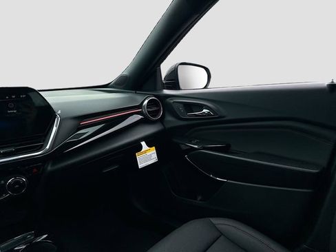 New 2026 Chevrolet Trax RS w/ Driver Confidence Package FWD image 24