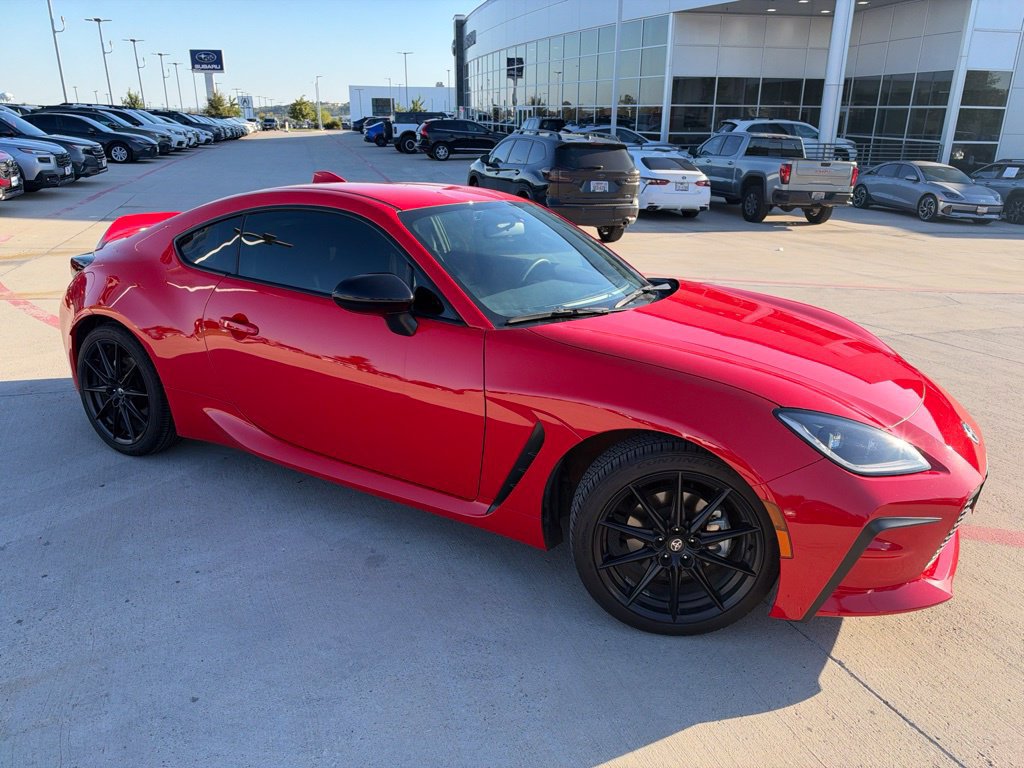 Used 2025 Toyota GR86 Premium RWD image 2