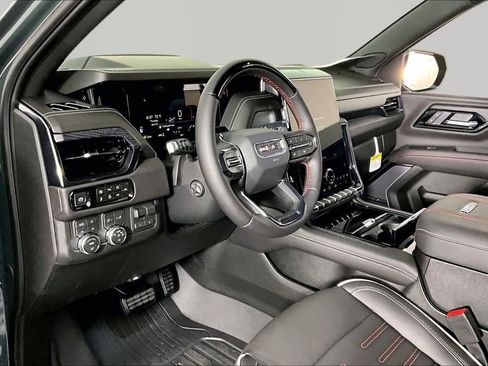 New 2026 GMC Yukon XL AT4 Ultimate AWD/4WD image 8