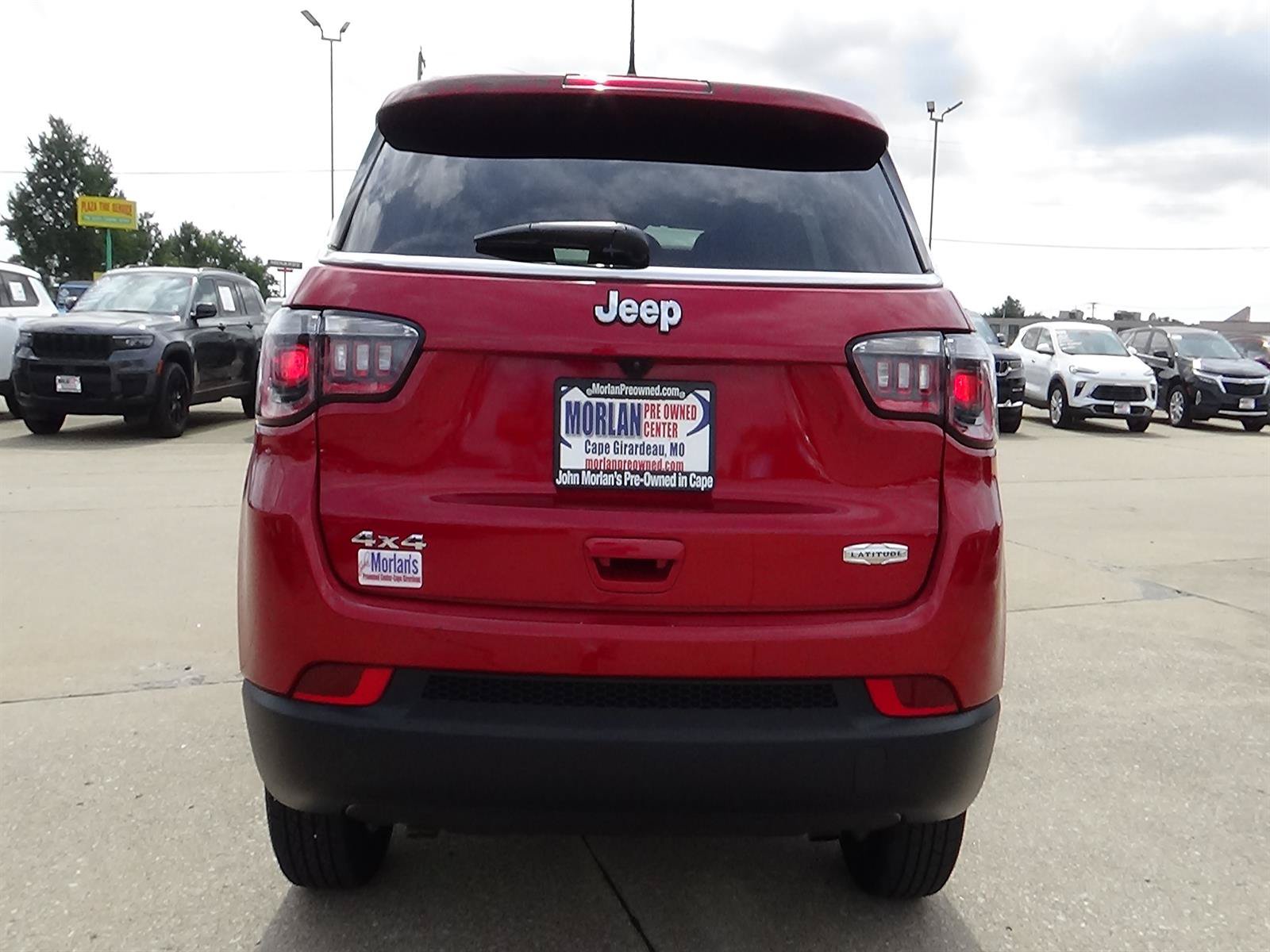 Certified 2025 Jeep Compass Latitude AWD/4WD image 7