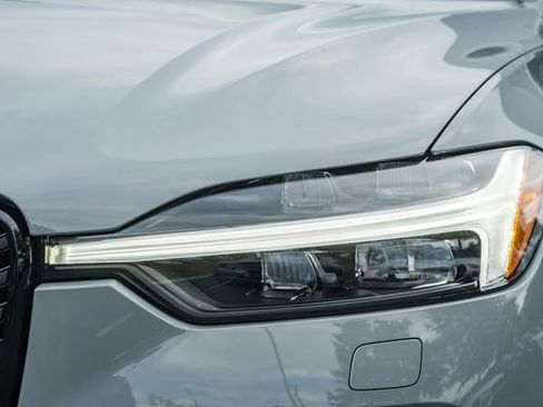 New 2026 Volvo XC60 B5 Ultra w/ Climate Package AWD/4WD image 13