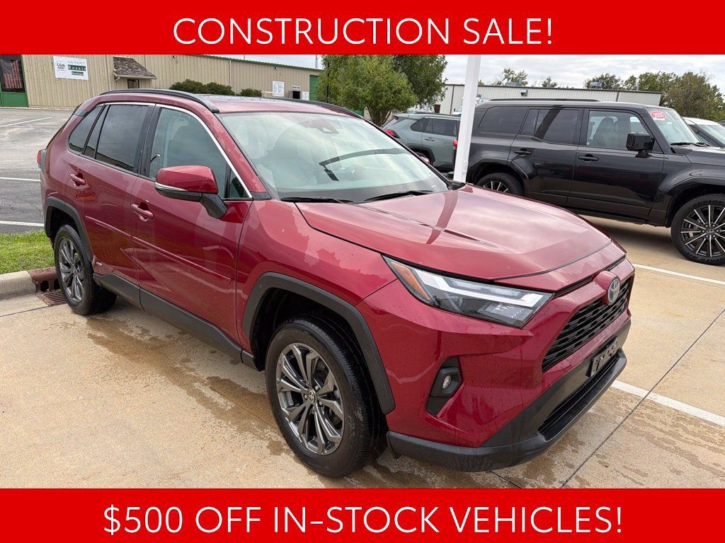 Used 2022 Toyota RAV4 XLE Premium AWD/4WD image 2