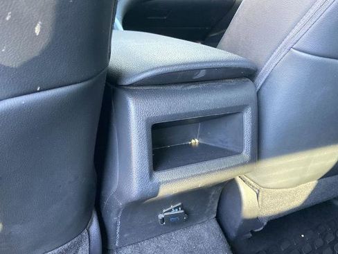 Used 2022 Toyota Camry SE image 15