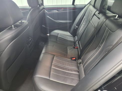 Used 2019 BMW 530i xDrive w/ Convenience Package AWD/4WD image 38