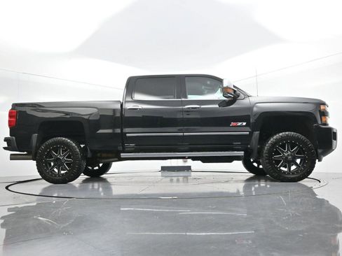 Used 2019 Chevrolet Silverado 2500 LTZ w/ Duramax Plus Package AWD/4WD image 52