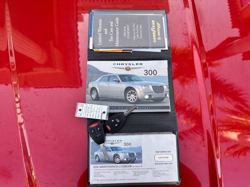 Used 2006 Chrysler 300 C RWD image 80