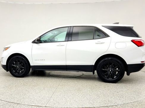 Used 2019 Chevrolet Equinox LS w/ LS Convenience Package FWD image 8