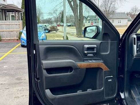 Used 2017 Chevrolet Silverado 1500 LTZ w/ Sport Package image 15