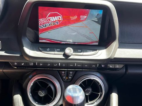 Used 2016 Chevrolet Camaro LT RWD image 10