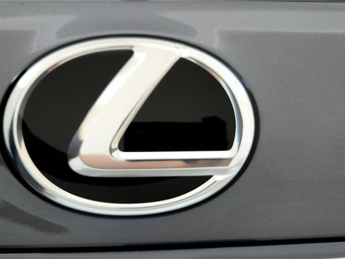 Used 2023 Lexus GX 460 Premium w/ Premium Package image 13