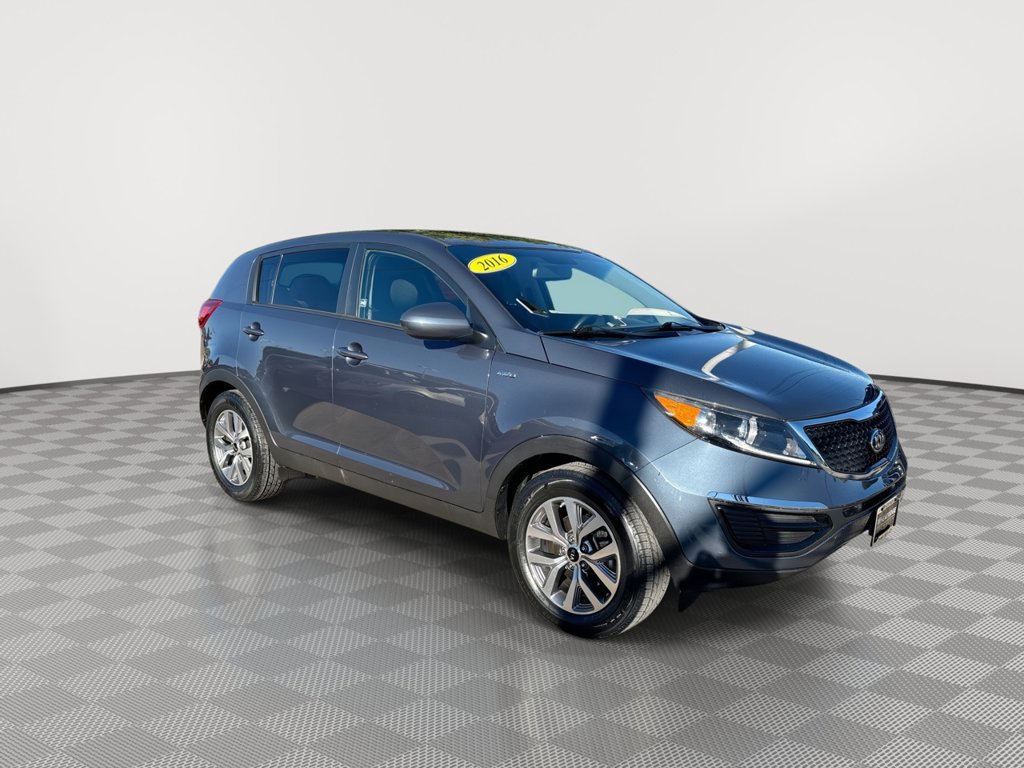 Used 2016 Kia Sportage LX AWD/4WD image 2