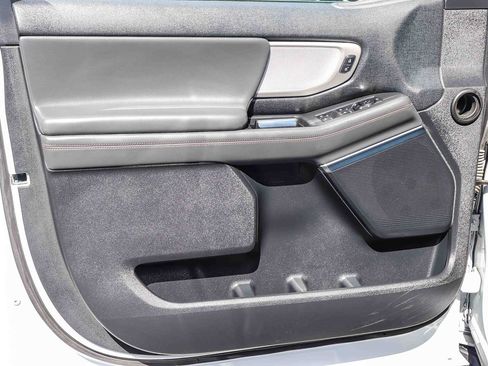 Certified 2025 Ford Expedition Active AWD/4WD image 21