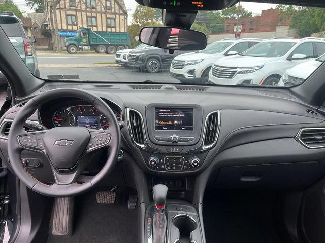 Used 2023 Chevrolet Equinox RS AWD/4WD image 12