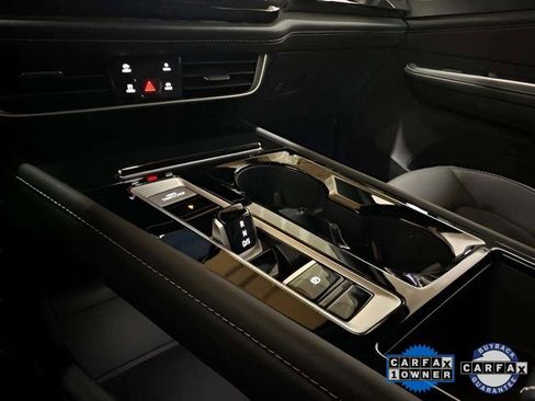 Used 2025 Volkswagen Atlas Cross Sport SE w/ Black Wheel Package image 52