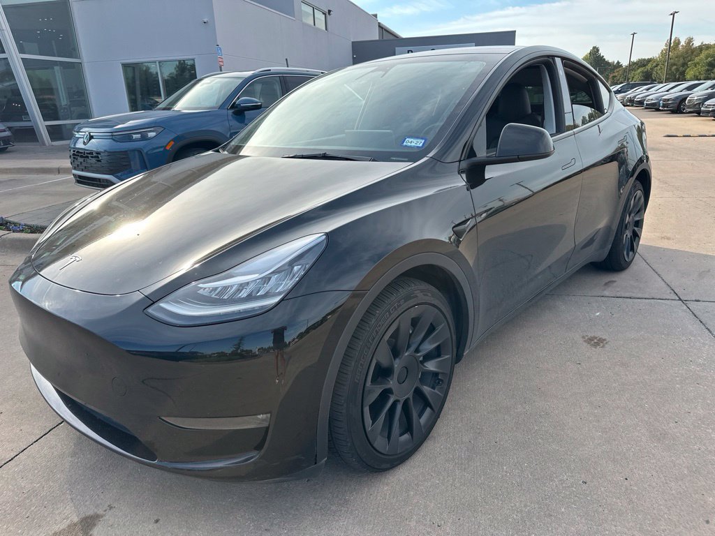 Used 2023 Tesla Model Y Long Range AWD/4WD image 3
