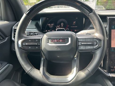 Used 2024 GMC Acadia AT4 w/ Super Cruise Package AWD/4WD image 11