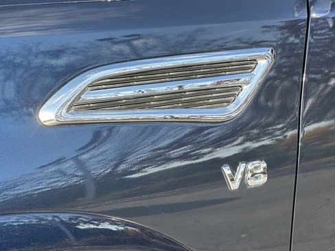 Used 2020 Nissan Armada Platinum w/ Captain's Chairs Package image 11