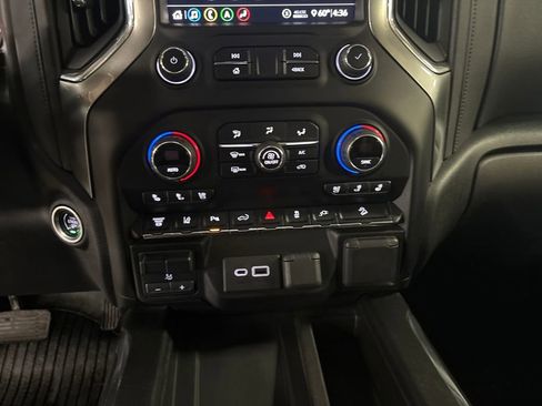 Used 2020 Chevrolet Silverado 3500 LTZ w/ LTZ Plus Package AWD/4WD image 19