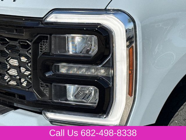 Certified 2025 Ford F350 Lariat w/ Black Appearance Package AWD/4WD image 4