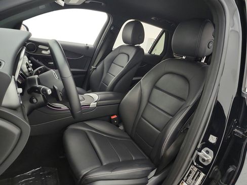 Used 2022 Mercedes-Benz GLC 300 image 10
