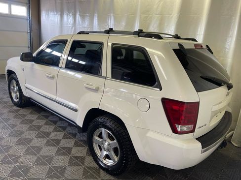 Used 2005 Jeep Grand Cherokee Limited AWD/4WD image 4