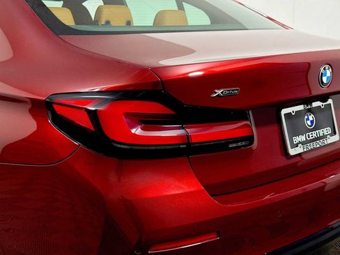 Certified 2023 BMW 530i xDrive w/ Convenience Package image 27