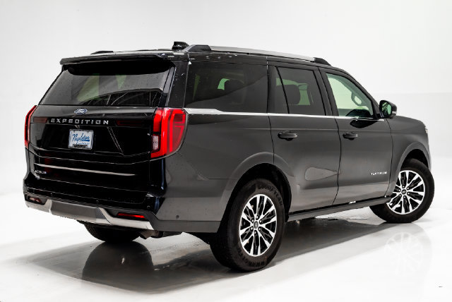 Used 2025 Ford Expedition Platinum AWD/4WD image 39