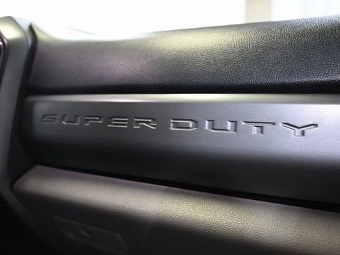 Used 2017 Ford F350 XLT w/ XLT Premium Package AWD/4WD image 34