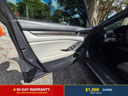 Used 2019 Honda Accord EX image 30