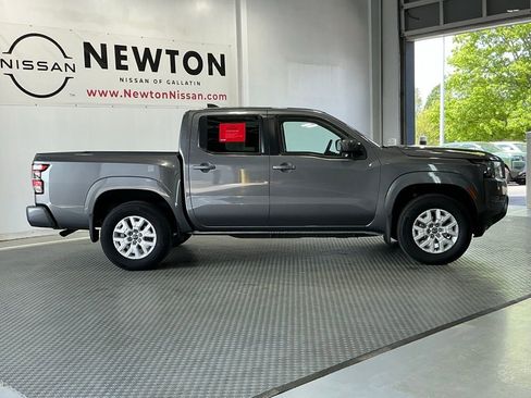 Used 2023 Nissan Frontier SV w/ Technology Package image 25