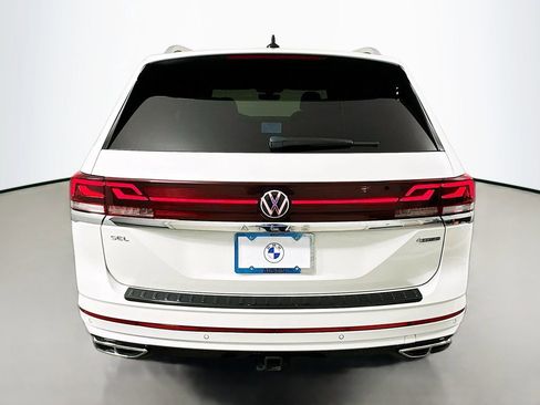 Used 2024 Volkswagen Atlas SEL Premium R-Line image 6