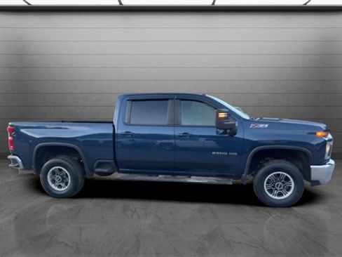 Used 2021 Chevrolet Silverado 2500 LT w/ Convenience Package image 13