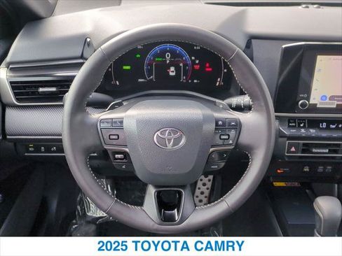 Used 2025 Toyota Camry SE w/ Convenience Package FWD image 15