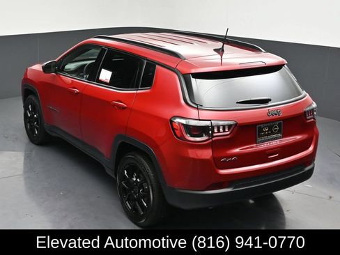 Used 2025 Jeep Compass Latitude w/ Altitude Special Edition AWD/4WD image 25