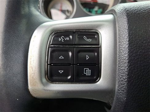 Used 2014 Dodge Challenger SXT image 20