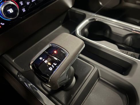 New 2026 GMC Sierra 1500 SLT w/ SLT Convenience Package image 25