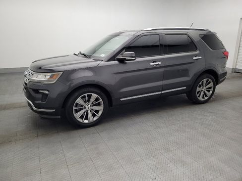 Used 2018 Ford Explorer Limited image 2